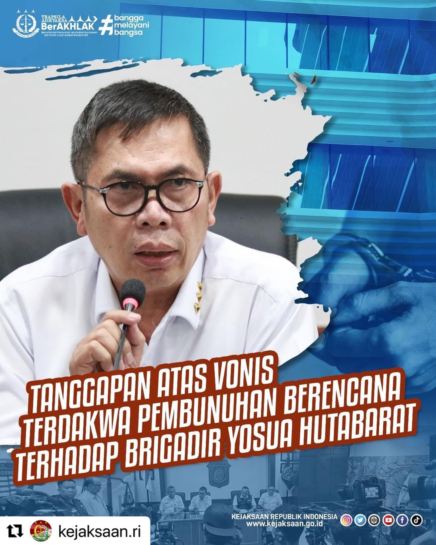 #Repost @kejaksaan.ri ・・・Konferensi pers yang dilaksanakan pada Kamis 16 Februari 2023, Kejaksaan Agung menyampaikan respon terkait Vonis Terdakwa Pembunuhan BerencanaTerhadap Brigadir Nofriansyah Yosua Hutabarat. Simak berita selengkapnya di www.kejaksaan.go.id#KejaksaanRI #JaksaProfesionall #JaksaBerintegritas #TrapsilaAdhyaksaBerakhlak - from Instagram