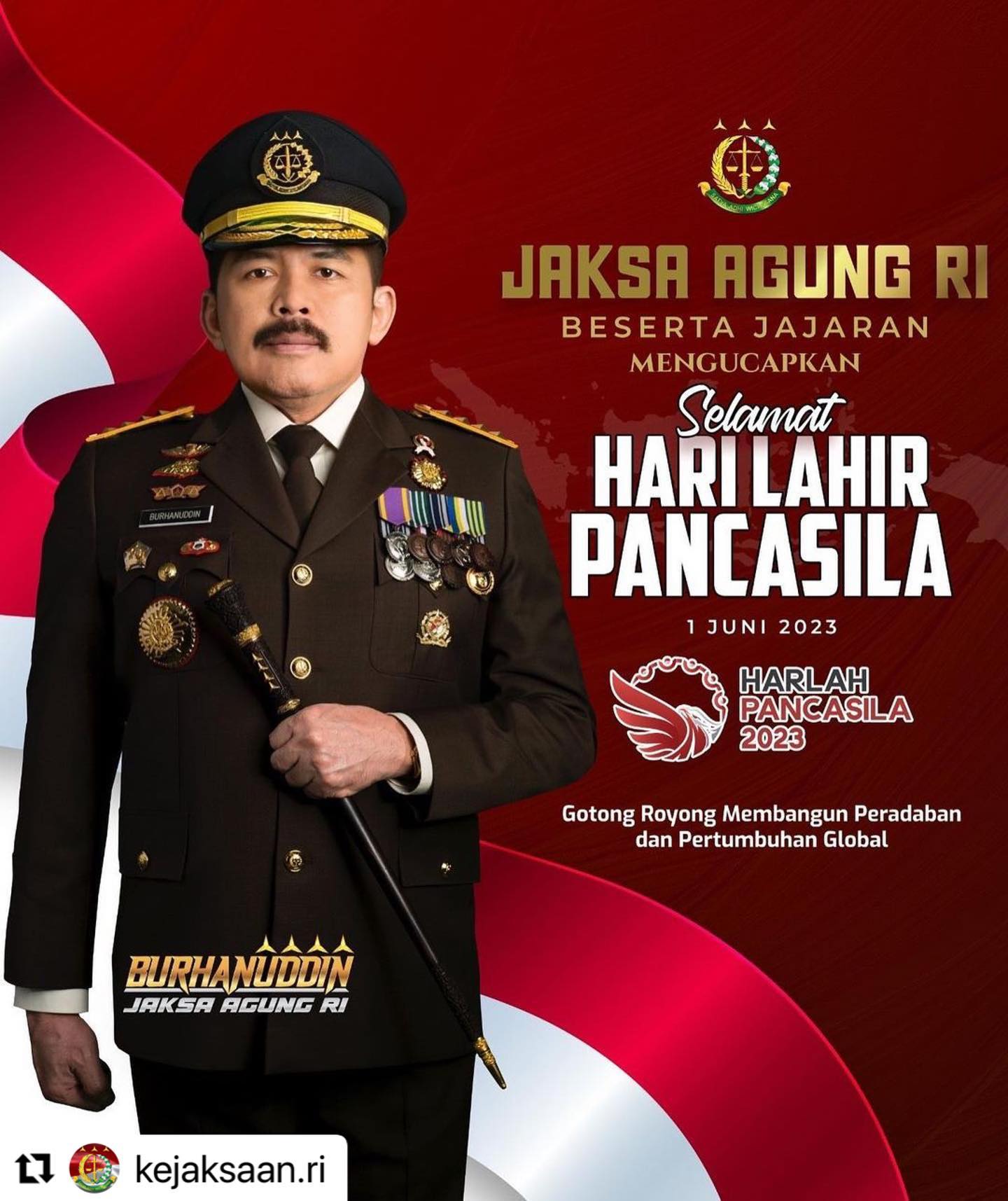 #Repost @kejaksaan.ri ・・・Jaksa Agung RI beserta seluruh jajaran mengucapkan Selamat Hari Lahir Pancasila, 1 Juni 2023.Gotong Royong Membangun Peradaban dan Pertumbuhan Global.#KejaksaanRI #HariLahirPancasila - from Instagram