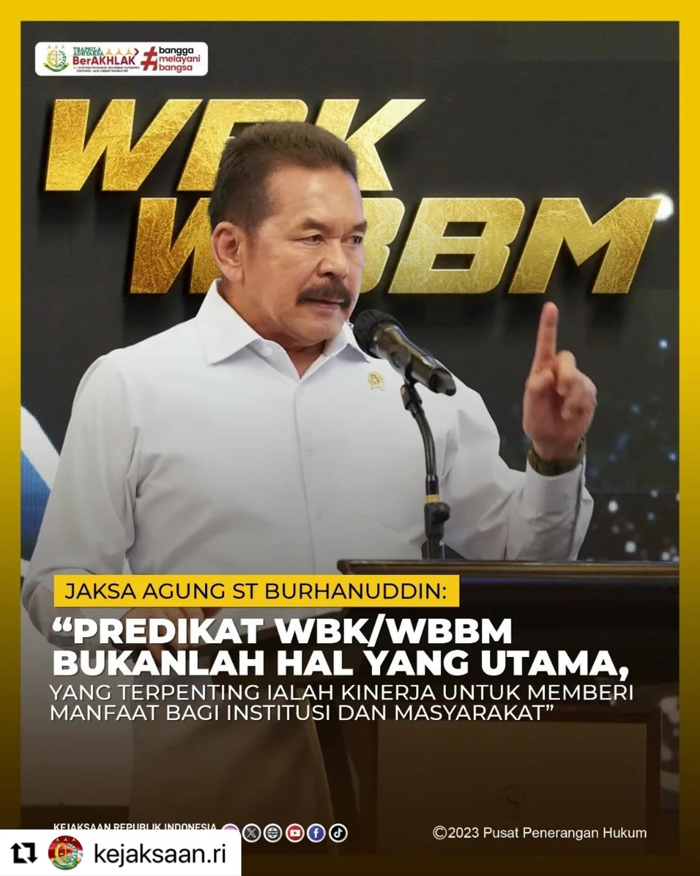 #Repost @kejaksaan.ri・・・Kamis 14 Desember 2023 bertempat di Hotel Sheraton Grand Jakarta Gandaria City, Jaksa Agung ST Burhanuddin memberikan sambutan pada acara Apresiasi & Penganugerahan Zona Integritas Menuju WBK/WBBM Pelayanan Publik dan Kompetisi Inovasi Tahun 2023 di Lingkungan Kejaksaan RI.Dalam sambutannya, Jaksa Agung menyampaikan pelaksanaan reformasi birokrasi di lingkungan Kejaksaan RI sampai dengan tahun 2023 sepenuhnya telah berjalan dengan berkesinambungan. Hal ini terlihat dari konsistensi Kejaksaan RI yang selalu mengusulkan satuan kerja menuju WBK/WBBM.Jaksa Agung memberikan apresiasi kepada tim Pengarah Reformasi Birokrasi Kejaksaan Republik Indonesia yang telah berhasil menjalankan tugas sebagai penggerak Pembangunan Zona Integritas Menuju Wilayah Bebas dari Korupsi (WBK) dan Wilayah Birokrasi Bersih dan Melayani (WBBM) di Lingkungan Kejaksaan Republik Indonesia. Simak berita selengkapnya di www.kejaksaan.go.id#KejaksaanRI #JaksaAgung #JaksaProfesionaldanBerintegritas #KenaliHukumJauhkanHukuman #TrapsilaAdhyaksaBerakhlak - from Instagram