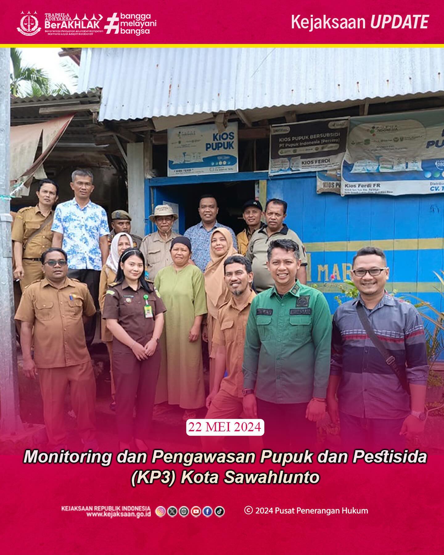 Bahwa pada hari Rabu, 22 Mei 2024 Kepala Seksi Intelijen Kejaksaan Negeri Sawahlunto, Dede Mauladi,S.H bersama Tim Intelijen Kejakasaan Negeri Sawahlunto dan Instansi terkait melaksanakan kegiatan Monitoring dan Pengawasan Pupuk dan Pestisida (KP3) dibeberapa kios pupuk di Kota Sawahlunto.—Update terus informasi anda tentang Kejaksaan Negeri Sawahlunto terbaru di official account Instagram,Facebook dan Youtube kami !!..____🌐 kejari-sawahlunto.kejaksaan.go.idFACEBOOK : Kejaksaan Negeri SawahluntoYOUTUBE : Kejakaaan Negeri Sawahlunto NewTWITTER : @JaksaSawahlunto..________#KejaksaanRI#kejatisumbarnew@kejatisumaterabarat#kejarisawahlunto - from Instagram