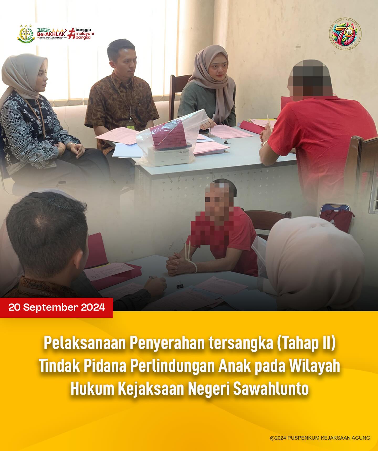 Bahwa pada hari Jumat, 20 September 2024, bertempat di Ruang Pemeriksaan Seksi Tindak Pidana Umum Kejaksaan Negeri Sawahlunto telah dilaksanakan Pelaksanaan Penyerahan Tersangka (Tahap II) Tindak Pidana Perlindungan Anak dari Penyidik Polres Sawahlunto. - from Instagram