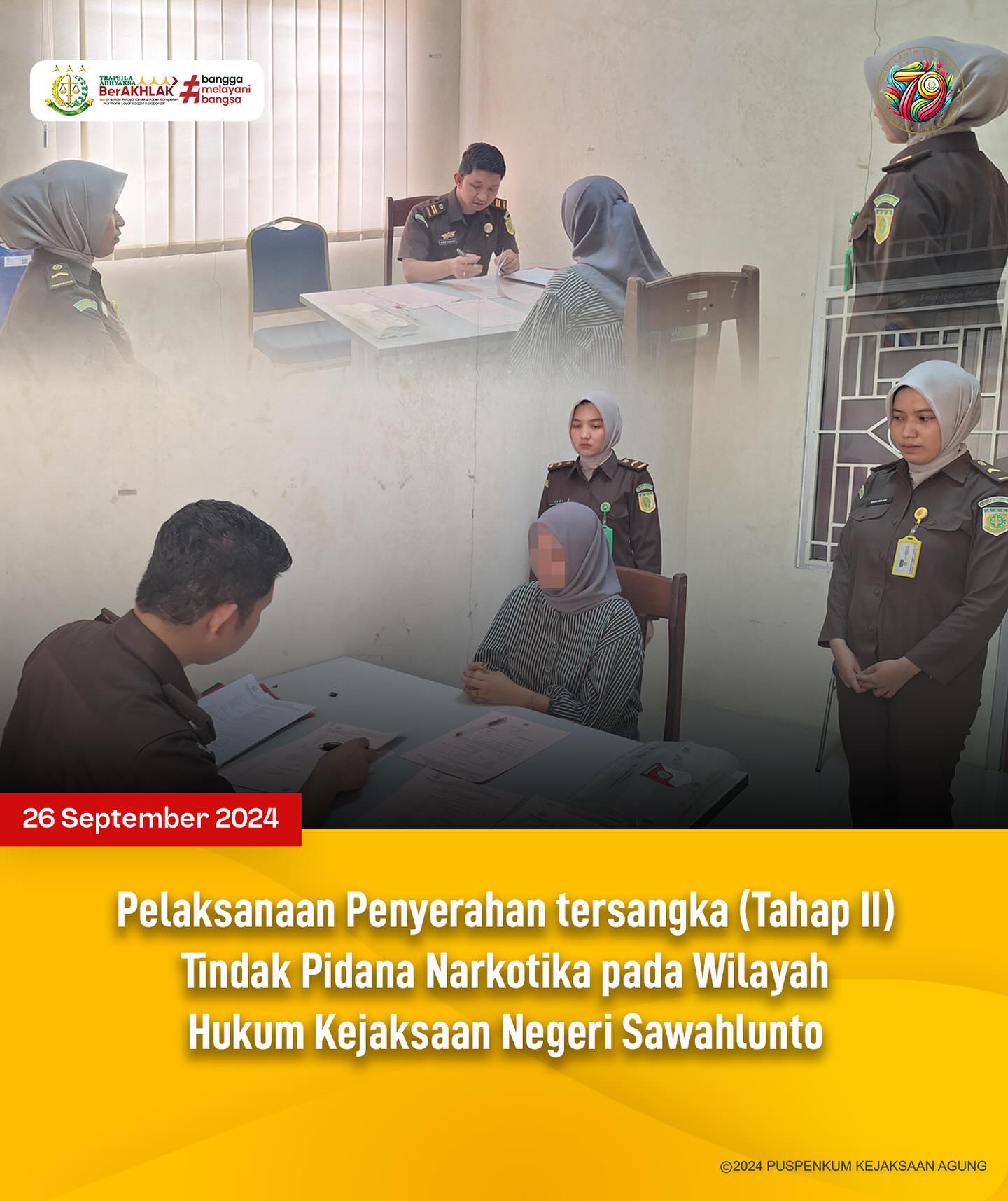 Bahwa pada hari Kamis, 26 September 2024, bertempat di Ruang Pemeriksaan Seksi Tindak Pidana Umum Kejaksaan Negeri Sawahlunto telah dilaksanakan Pelaksanaan Penyerahan Tersangka (Tahap II) Tindak Pidana Narkotika dari Penyidik Polres Sawahlunto. - from Instagram