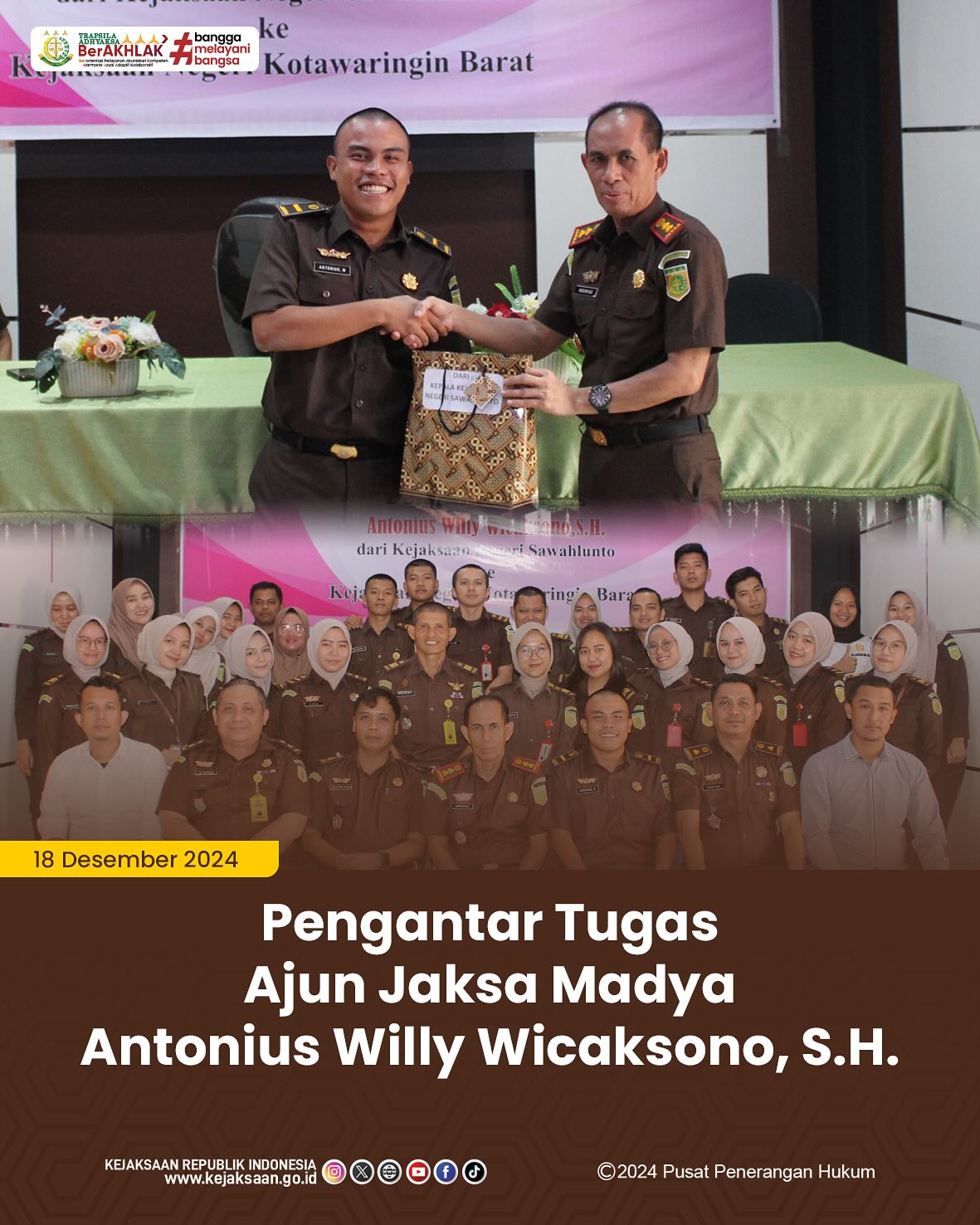 Bahwa pada hari Rabu, 18 Desember 2024, Kepala Kejaksaan Negeri Sawahlunto beserta Para Kasi dan Kasubbag Bin beserta Jajaran melaksanakan Kegiatan Pengantar Tugas Antonius Willy Wicaksono,S.H., yang telah dilantik menjadi Jaksa dan bertugas sebagai Jaksa Fungsional pada Kejaksaan Negeri Kotawaringin Barat - from Instagram