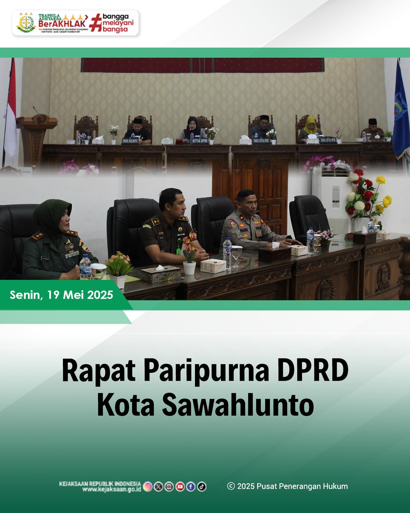 Bahwa pada hari Senin, 19 Mei 2025, bertempat di Ruang Rapat DPRD Kota Sawahlunto, Kepala Seksi Intelijen, Bapak Rendra Taqwa Agusto,S.H., mengikuti kegiatan Rapat Paripurna DPRD Kota Sawahlunto dengan agenda :1. Penyampaian Rekomendasi DPRD terhadap Laporan Pertanggungjawaban Kepala Daerah Tahun 20242. Penyampaian Nota Pengantar Wali Kota terhadap Ranperda tentang Penyelenggaraan Adminitrasi Kependudukan. - from Instagram