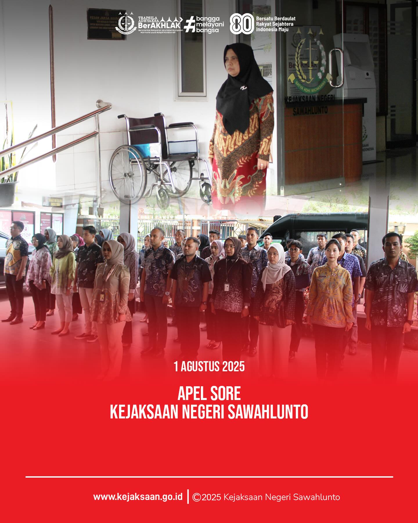 Bahwa pada hari Jumat, 01 Agustus 2025, bertempat di Halaman Kantor Kejaksaan Negeri Sawahlunto, telah di laksanakan Apel Sore yang dipimpin oleh Kepala Subbagian Pembinaan, Ibu Elnita, S. H., dan diikuti oleh seluruh Pegawai serta PPNPN Kejaksaan Negeri Sawahlunto.Kepala Subbagian Pembinaan menyampaikan agar seluruh lampu dan alat elektronik diruang masing - masing bidang agar dapat dimatikan, mengingat ruangan dikantor akan ditinggalkan karena akhir pekan.Apel sore ini menjadi sarana pembinaan kedisiplinan, tanggung jawab serta peningkatan semangat kerja bagi seluruh jajaran Kejaksaan Negeri Sawahlunto. - from Instagram
