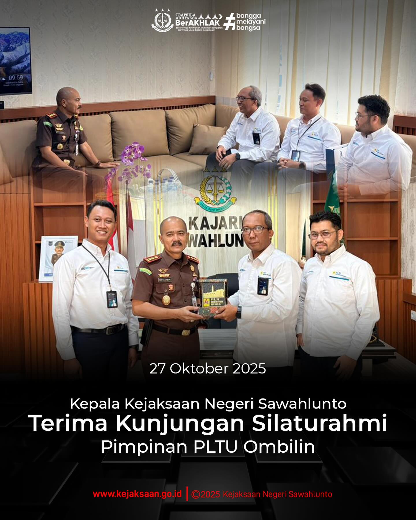 Bahwa pada hari Senin 27 Oktober 2025, Pukul 11.00 WIB, bertempat di Kantor Kejaksaan Negeri Sawahlunto, Kepala Kejaksaan Negeri Sawahlunto, Bapak Eddy Samrah L, S. H., M. H., menerima kunjungan silaturahmi dari Pimpinan Pembangkit Listrik Tenaga Uap (PLTU) Ombilin Sawahlunto.Acara berlangsung dengan suasana santai, sembari saling memberi informasi dan pengertian antar kedua belah pihak sesuai tugas dan fungsi serta kewenangan yang dimiliki. - from Instagram