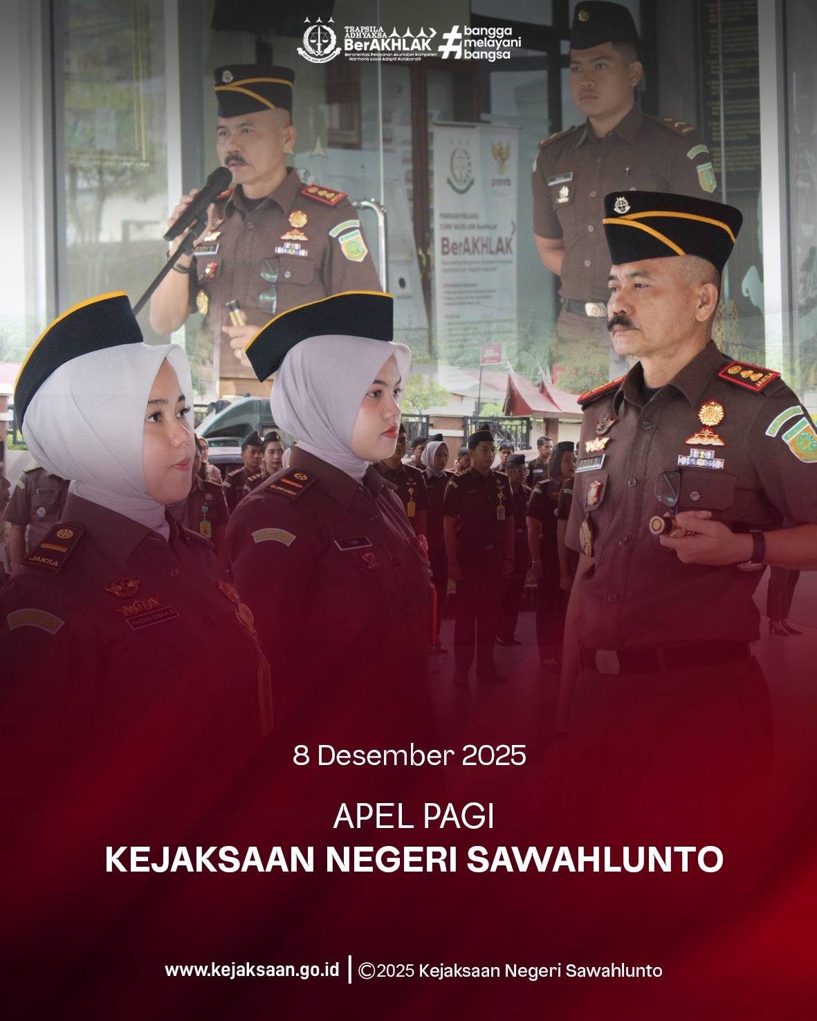 Bahwa pada hari Senin, 8 Desember 2025, Pukul 07.30 wib, bertempat di Halaman Kantor Kejaksaan Negeri Sawahlunto, telah di laksanakan Apel Pagi yang dipimpin oleh Kepala Kejaksaan Negeri Sawahlunto, Bapak Eddy Samrah Limbong, S. H., M. H., dan diikuti oleh seluruh Pegawai serta PPNPN Kejaksaan Negeri Sawahlunto.Dalam amanatnya Kepala Kejaksaan Negeri Sawahlunto menyampaikan Terima kasih atas kinerja nya yg telah di berikan juga diharapkan terus kepada masing-masing bidang agar mengoptimalkan kinerja sesuai yg telah ditetapkan, agar setiap bidang dapat mengoptimalkan koordinasi dan kolaborasi serta bersinergi dalam kinerja untuk dapat mengoptimalkan penyerapan anggaran mengingat saat ini sudah di bulan Desember dan akan berakhirnya Tahun Anggaran 2025.Kepala Kejaksaan Negeri Sawahlunto juga menyampaikan agar setiap pegawai senantiasa menjaga profesionalitas dan integritas dalam menjalankan perannya masing-masing, menjaga kekompakan dan kerjasama, menjalin komunikasi yg baik antar sesama, antara atasan dan bawahan dalam berkinerja serta sebagai keluarga besar Kejaksaan Negeri Sawahlunto, serta tetap menjaga kebersihan lingkungan kantor sehingga akan tercipta kenyamanan dan semangat dalam bekerja yg pada akhirnya meningkatnya pelayanan kepada masyarakat. Pentingnya menjaga dan memastikan kebersihan lingkungan kantor, sebagai wujud kenyamanan dan profesionalitas kerja.Apel pagi merupakan kegiatan rutin dan kewajiban setiap ASN untuk memperkuat disiplin, menumbuhkan semangat kerja, serta meningkatkan komitmen seluruh pegawai dalam memberikan pelayanan terbaik kepada masyarakat.Kejaksaan Negeri Sawahlunto terus berkomitmen untuk memberikan pelayanan hukum yang optimal kepada masyarakat melalui kerja yang berorientasi pada integritas, akuntabilitas, dan kinerja yang berkeadilan. - from Instagram