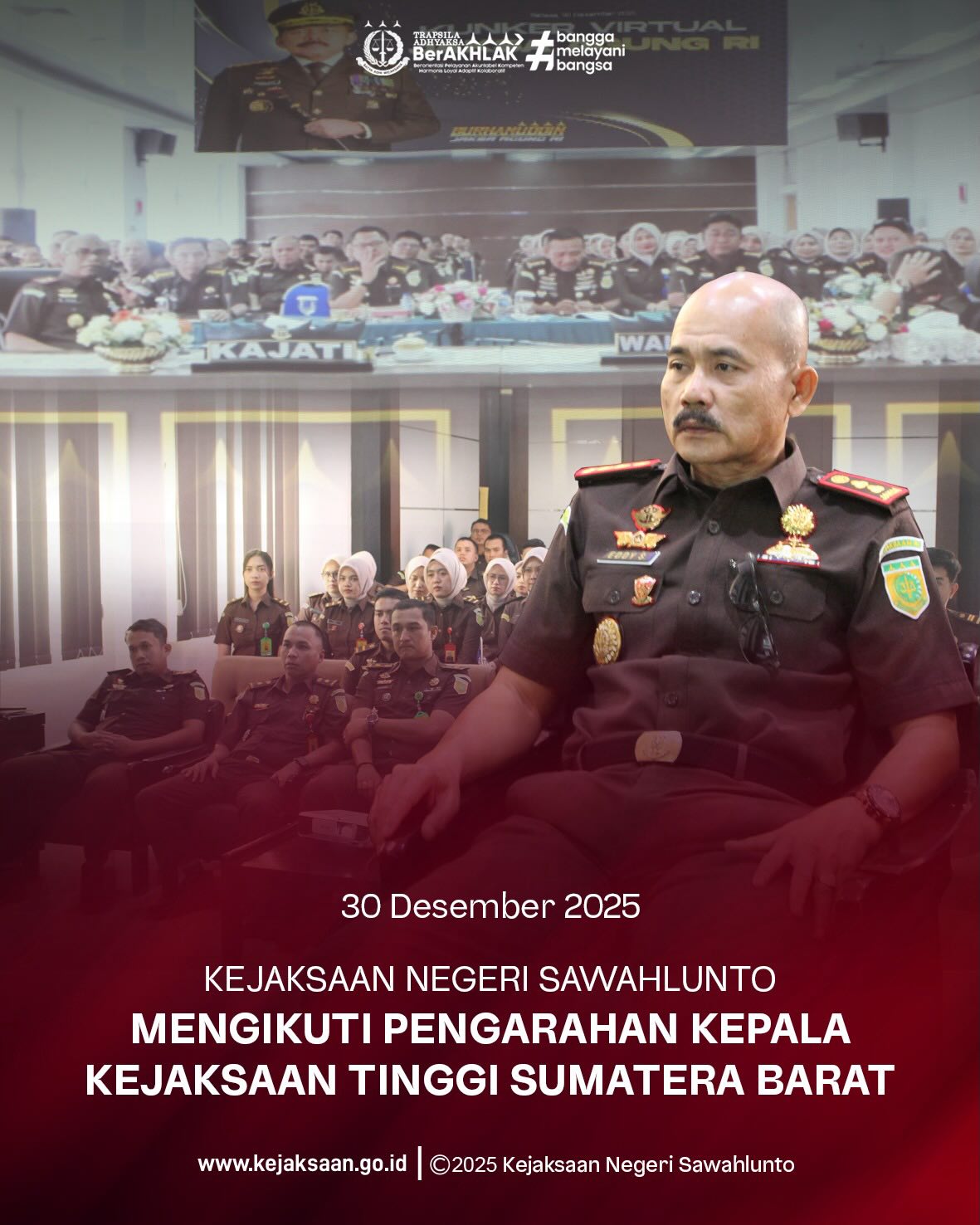 Bahwa pada Selasa tanggal 30 Desember 2025, Pukul 10.00 Wib, bertempat di Aula Kejaksaan Negeri Sawahlunto, Kepala Kejaksaan Negeri Sawahlunto, Bapak Eddy Samrah L, S.H., M.H., bersama Para Kasi dan Kasubag, Para Kasubsi, Jaksa Fungsional beserta Para Staff Kejaksaan Negeri Sawahlunto, Mengikuti Pengarahan Kepala Kejaksaan Tinggi Sumatera Barat secara daring melalui Zoom Meeting.Setelah mengikuti kegiatan Zoom Meeting bersama Jaksa Agung Republik Indonesia, kegiatan dilanjutkan dengan Zoom pengarahan Kepala Kejaksaan Tinggi Sumatera Barat kepada para Kepala Kejaksaan Negeri dan Cabang Kejaksaan Negeri se-Sumatera Barat. Kegiatan ini merupakan bagian dari penguatan koordinasi dan penyamaan langkah dalam pelaksanaan tugas dan fungsi Kejaksaan. - from Instagram