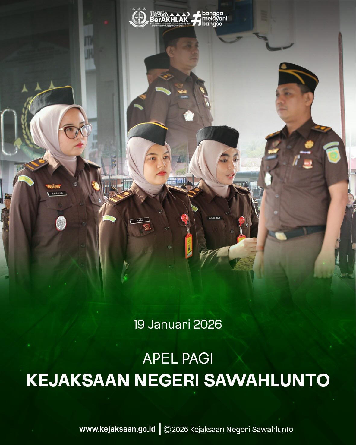 Bahwa pada hari Senin, 19 Januari 2026, Pukul 07.30 wib, bertempat di Halaman Kantor Kejaksaan Negeri Sawahlunto, telah di laksanakan Apel Pagi yang dipimpin oleh Kepala Seksi Tindak Pidana Khusus, Bapak Andiko, S.H., M.H., dan diikuti oleh seluruh Pegawai serta PPNPN Kejaksaan Negeri Sawahlunto.Apel pagi merupakan kegiatan rutin dan kewajiban setiap ASN untuk memperkuat disiplin, menumbuhkan semangat kerja, serta meningkatkan komitmen seluruh pegawai dalam memberikan pelayanan terbaik kepada masyarakat.Kejaksaan Negeri Sawahlunto terus berkomitmen untuk memberikan pelayanan hukum yang optimal kepada masyarakat melalui kerja yang berorientasi pada integritas, akuntabilitas, dan kinerja yang berkeadilan. - from Instagram